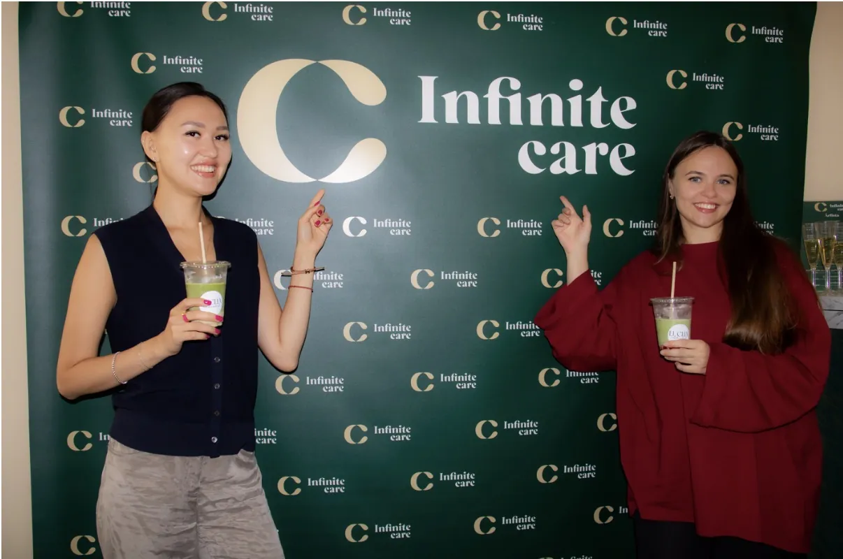 Vendégeink az Infinite Care háttér előtt